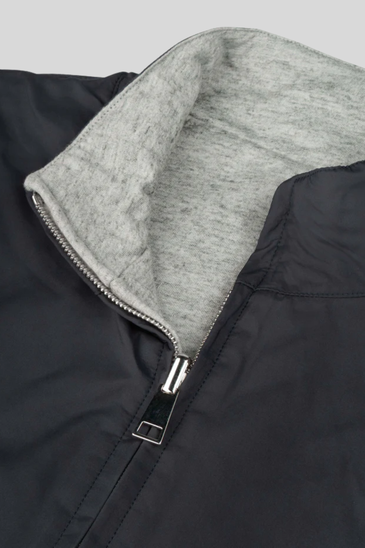 NAVY REVERSIBLE RESORT BODY WARMER